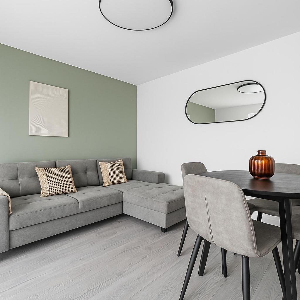 Bright Private Rooms - Peaceful Morden Location London Exterior photo