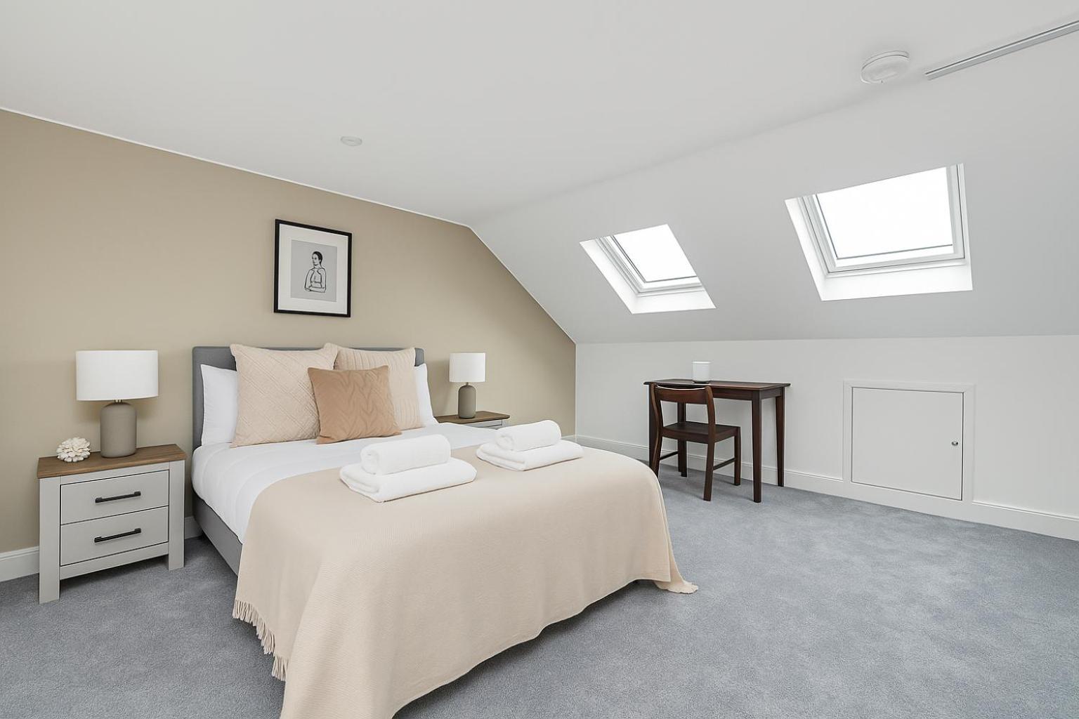 Bright Private Rooms - Peaceful Morden Location London Exterior photo